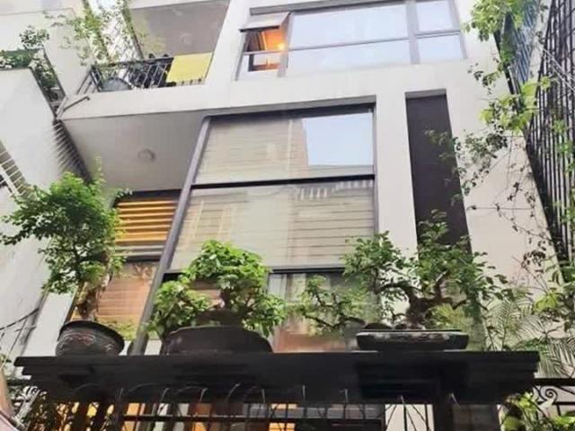 Nhà mặt phố bán tại Hoàn Kiếm, Hà Nội