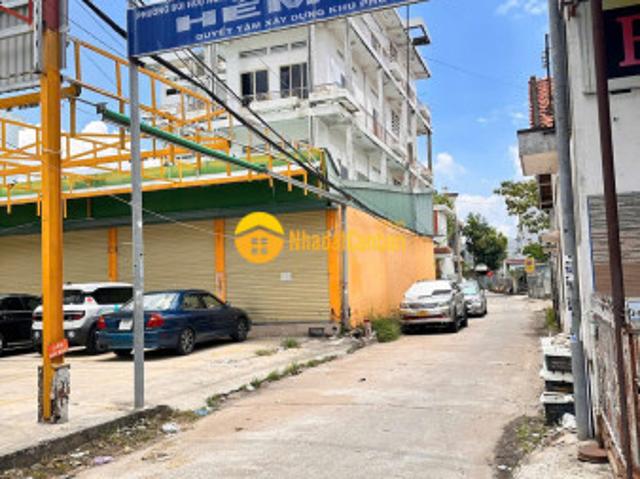 Nhà mặt phố bán