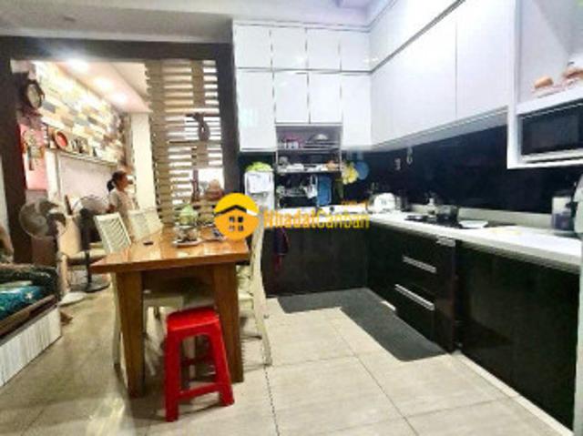 Nhà bán