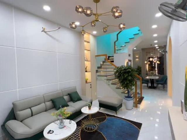 Nhà mặt phố bán tại Khuôn viên UBND Thành phố Hồ Chí Minh, Thành phố Hồ Chí Minh