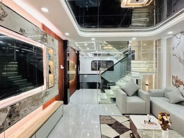 Nhà bán tại Khuôn viên UBND Thành phố Hồ Chí Minh, Thành phố Hồ Chí Minh