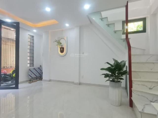 Nhà bán tại Khuôn viên UBND Thành phố Hồ Chí Minh, Thành phố Hồ Chí Minh