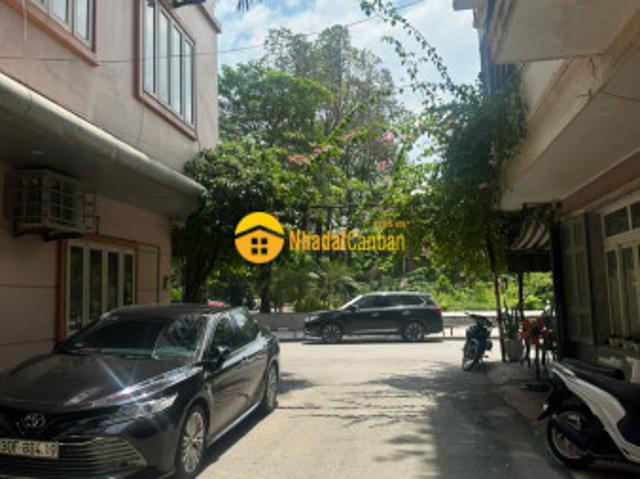 Nhà mặt phố bán