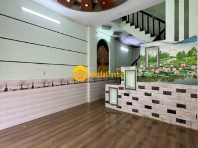 Nhà mặt phố bán