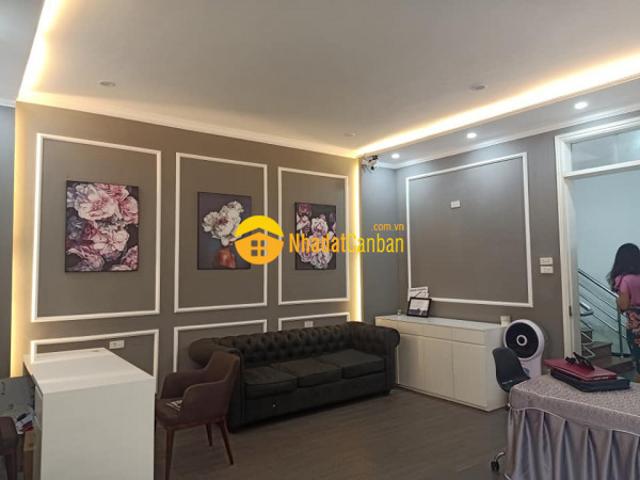 Nhà mặt phố bán