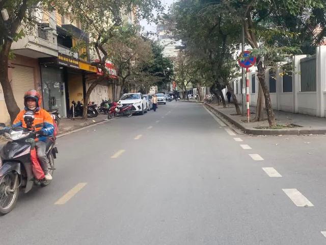Nhà bán tại Hoàn Kiếm, Hà Nội