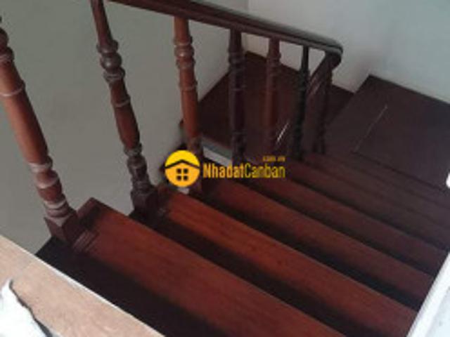 Nhà mặt phố bán