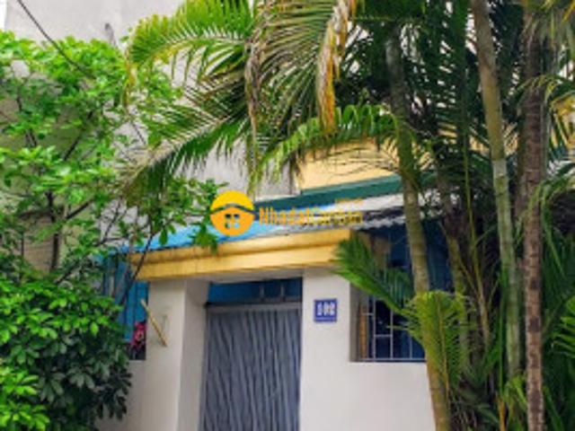 Nhà mặt phố bán
