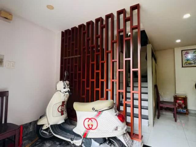 Nhà bán tại Khuôn viên UBND Thành phố Hồ Chí Minh, Thành phố Hồ Chí Minh