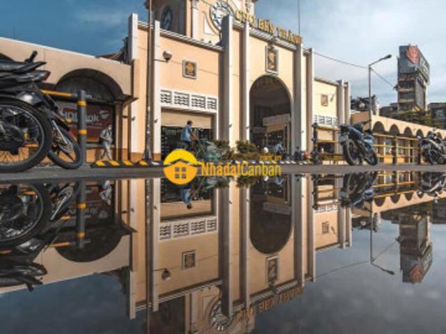 Nhà mặt phố bán