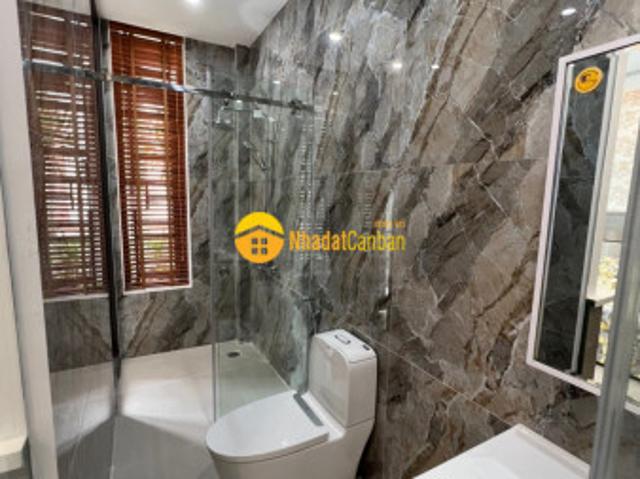 Nhà mặt phố bán