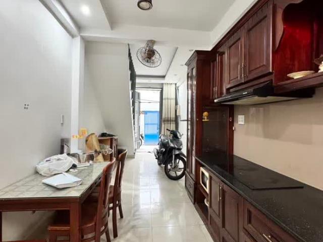 Nhà bán tại Khuôn viên UBND Thành phố Hồ Chí Minh, Thành phố Hồ Chí Minh