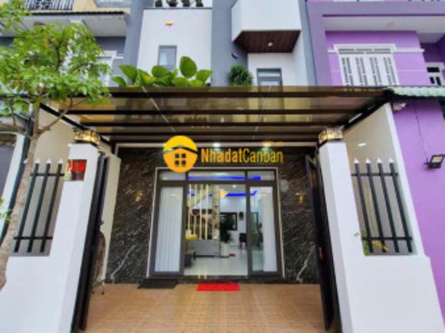 Nhà mặt phố bán