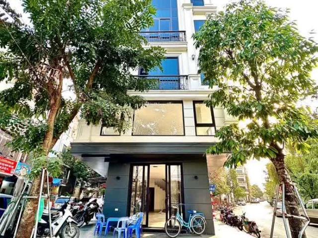 Nhà mặt phố bán tại Hoàn Kiếm, Hà Nội