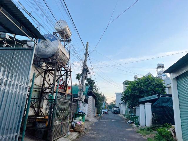 Nhà mặt phố bán