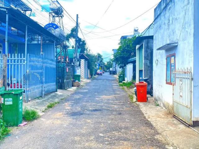 Nhà mặt phố bán