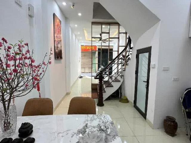 Nhà bán tại Hoàn Kiếm, Hà Nội