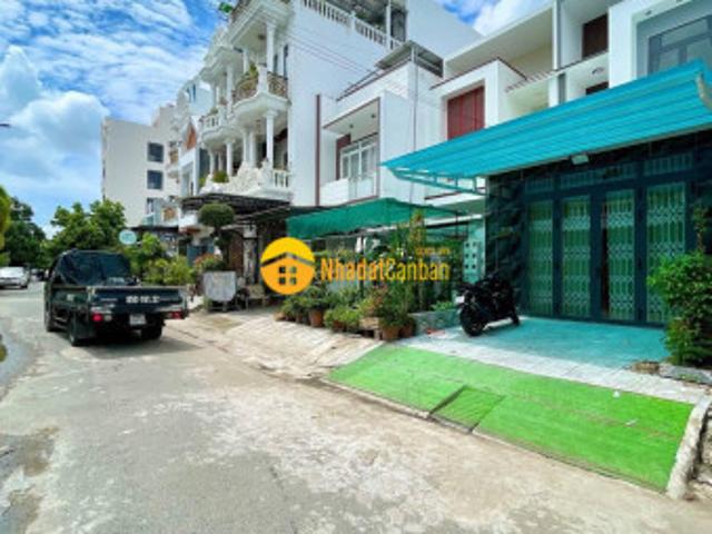 Nhà mặt phố bán