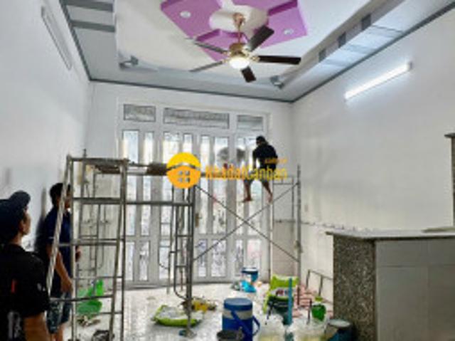 Nhà mặt phố bán