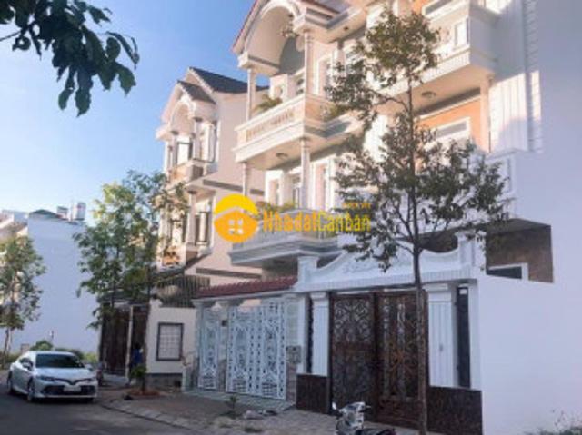 Nhà mặt phố bán