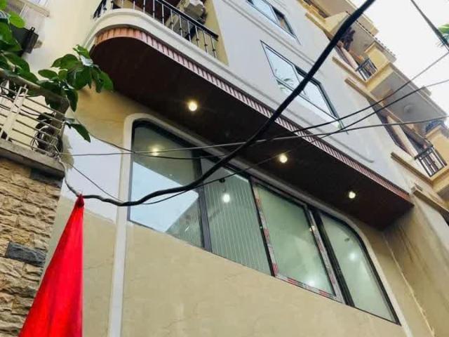 Nhà mặt phố bán tại Hoàn Kiếm, Hà Nội