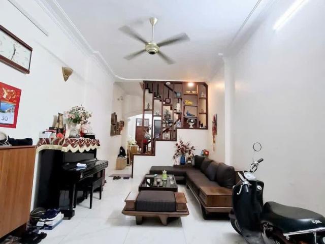 Nhà mặt phố bán tại Hoàn Kiếm, Hà Nội