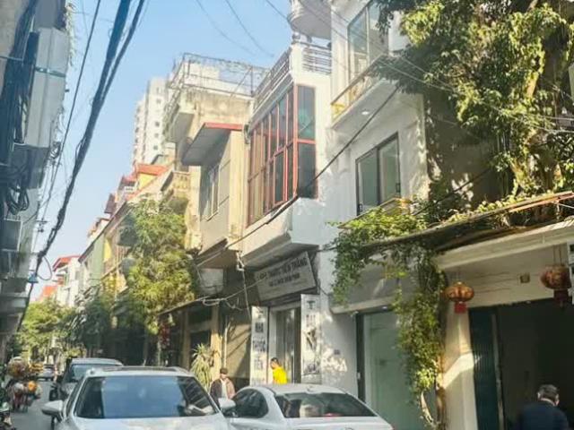 Biệt Thự bán tại Hoàn Kiếm, Hà Nội
