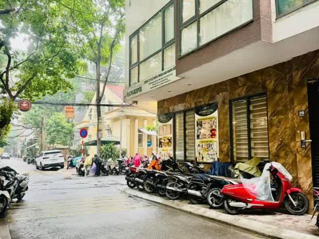Nhà bán tại Hoàn Kiếm, Hà Nội