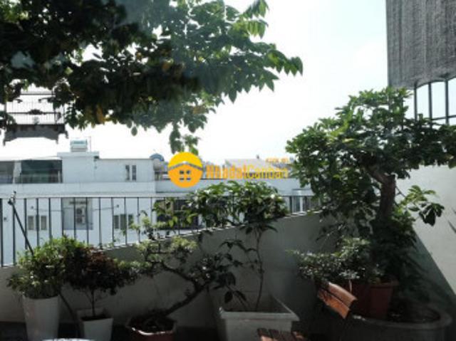 Nhà mặt phố bán