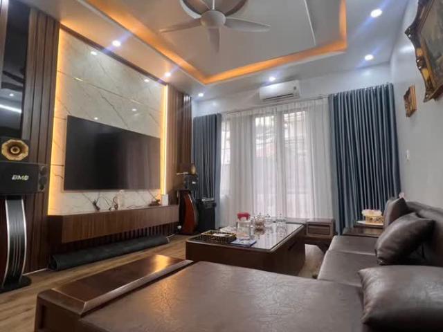 Nhà bán tại Hoàn Kiếm, Hà Nội