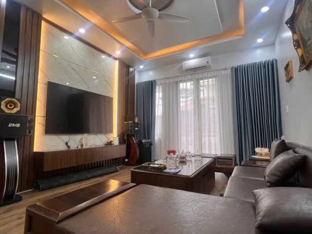 Nhà mặt phố bán tại Hoàn Kiếm, Hà Nội