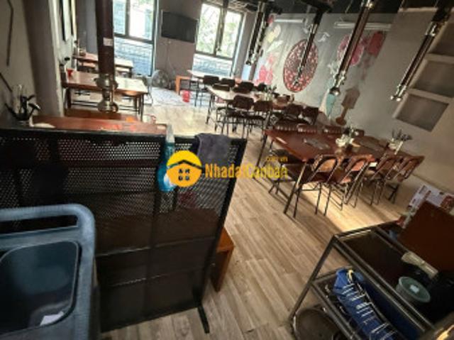Nhà mặt phố bán