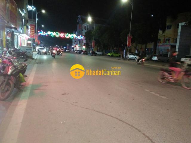 Nhà mặt phố bán