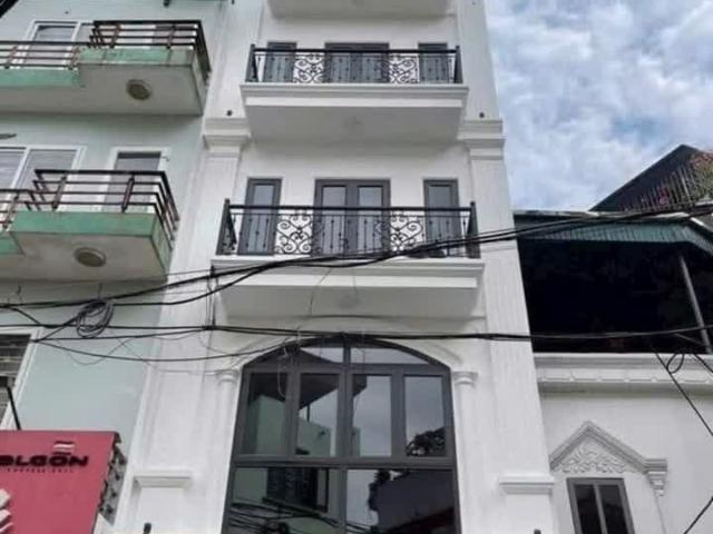 Nhà mặt phố bán tại Hoàn Kiếm, Hà Nội