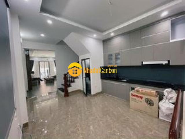 Nhà mặt phố bán