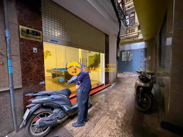 Nhà mặt phố bán