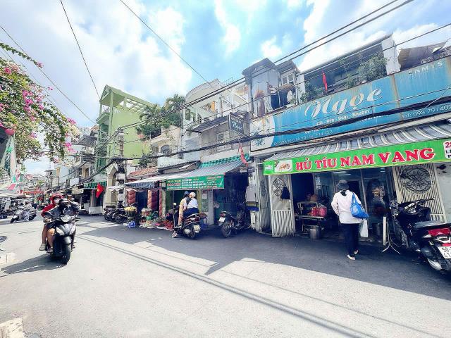 Nhà mặt phố bán