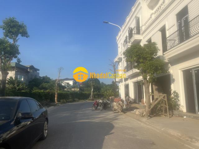 Nhà mặt phố bán