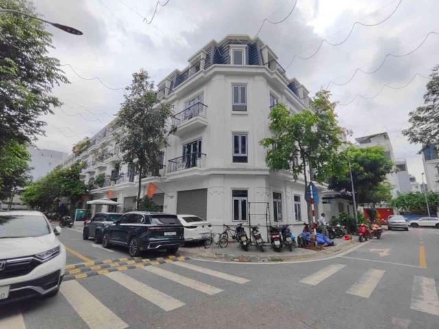 Nhà mặt phố bán