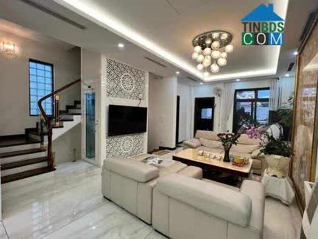 Nhà mặt phố bán tại Hoàn Kiếm, Hà Nội
