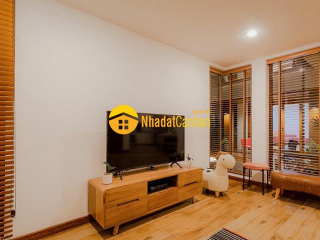 Nhà mặt phố bán