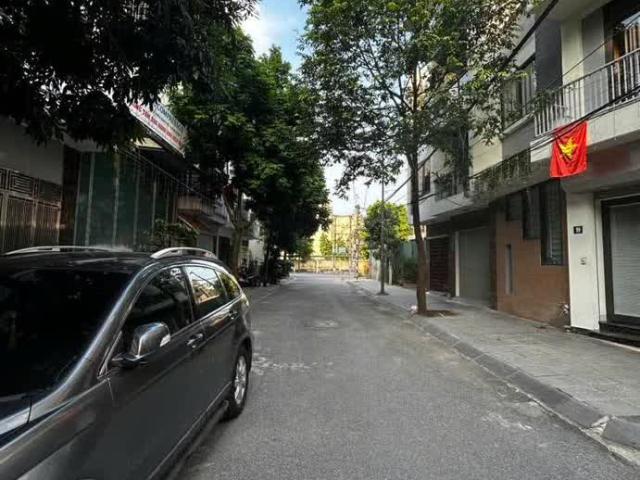 Nhà mặt phố bán tại Hoàn Kiếm, Hà Nội