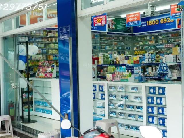 Nhà mặt phố bán