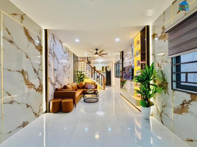 Nhà bán tại Khuôn viên UBND Thành phố Hồ Chí Minh, Thành phố Hồ Chí Minh