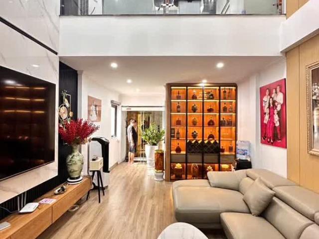 Nhà mặt phố bán tại Hoàn Kiếm, Hà Nội