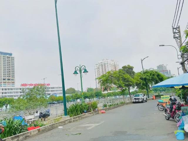 Nhà mặt phố bán tại Khuôn viên UBND Thành phố Hồ Chí Minh, Thành phố Hồ Chí Minh