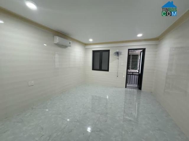 Nhà mặt phố bán