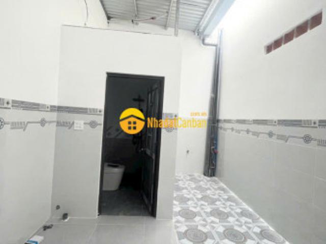 Nhà mặt phố bán