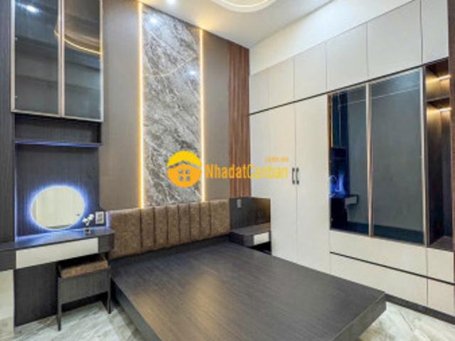 Nhà mặt phố bán