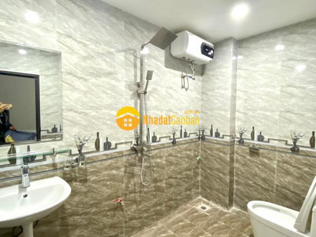 Nhà mặt phố bán